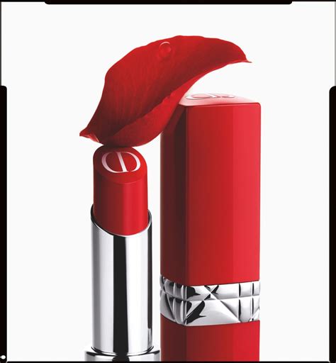 Rouge Dior Ultra Care: scopri il nuovo rossetto che si prende cura 